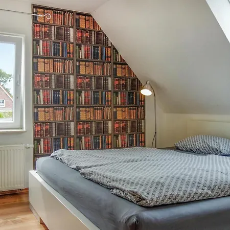 Apartment Lovely In
